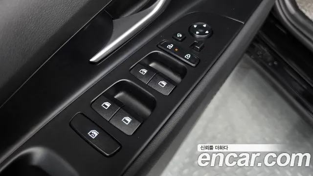 Hyundai Avante — фото 19