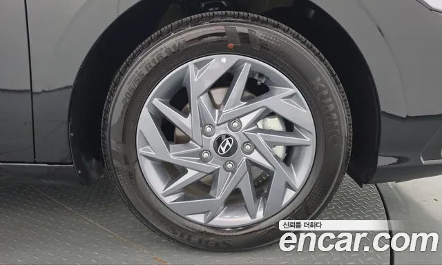 Hyundai Avante — фото 21