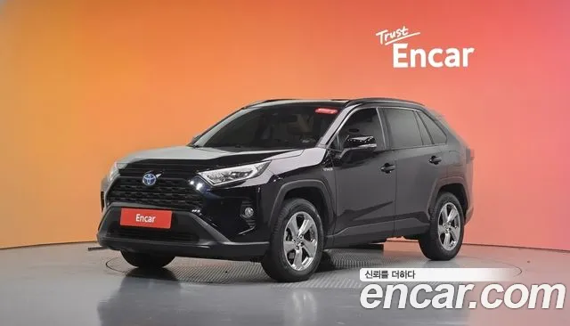 Toyota RAV4 — фото 20