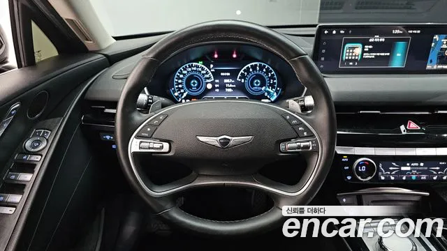 Genesis G80 — фото 13