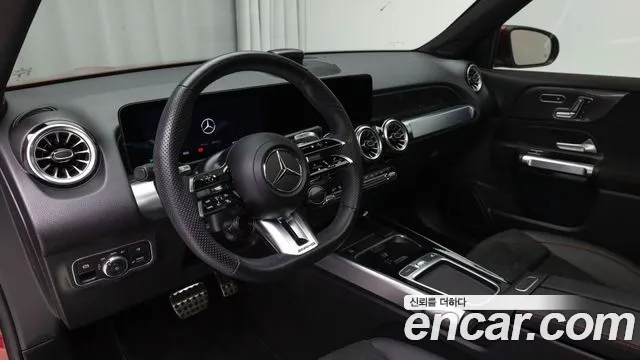 Mercedes-Benz GLB-Class — фото 13