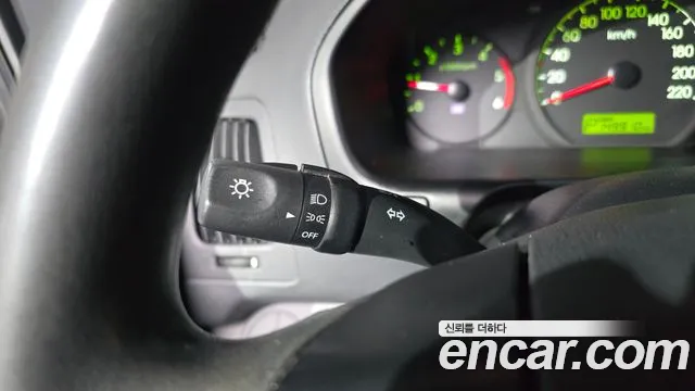 Hyundai Starex — фото 19
