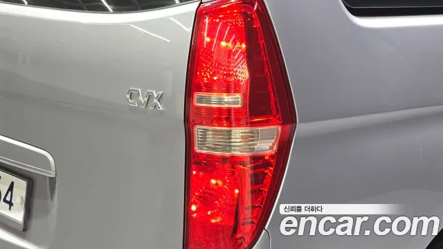 Hyundai Starex — фото 23