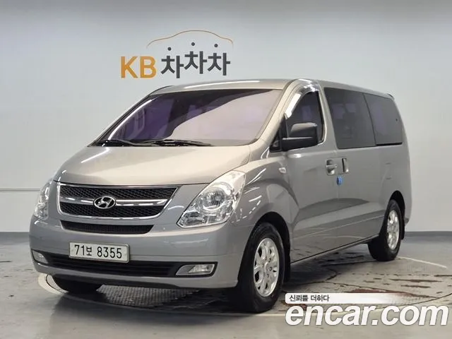 Hyundai Starex — фото 1