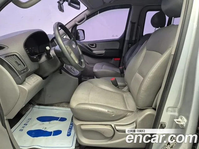 Hyundai Starex — фото 11