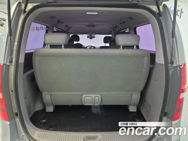 Hyundai Starex — фото 16