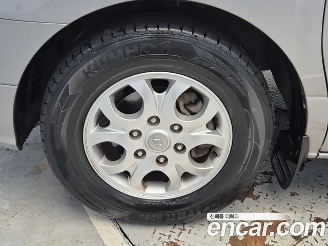 Hyundai Starex — фото 17