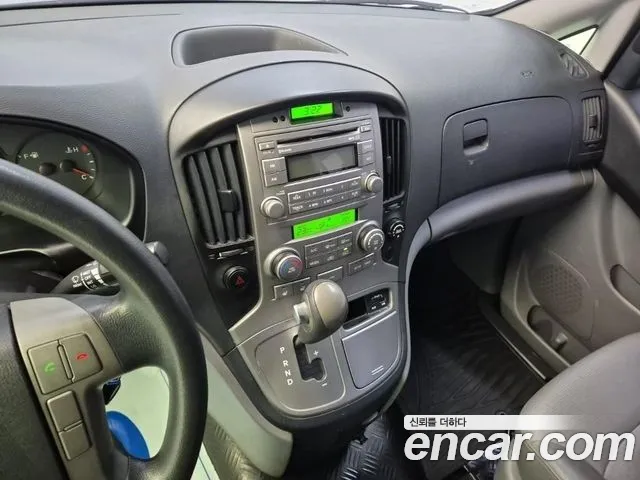Hyundai Starex — фото 10
