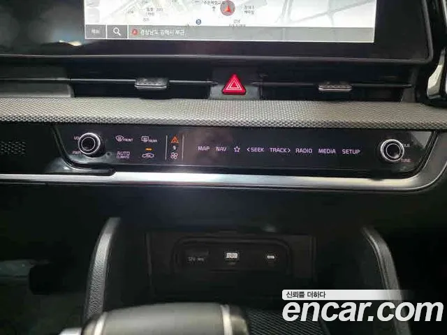 Kia Sportage — фото 12