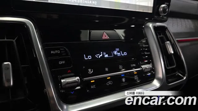 Kia Sorento — фото 31