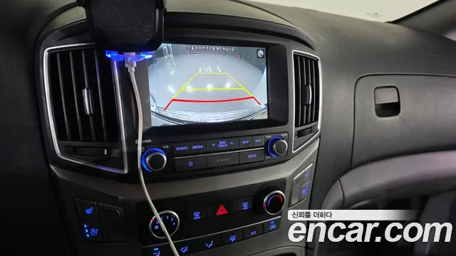 Hyundai Starex — фото 14