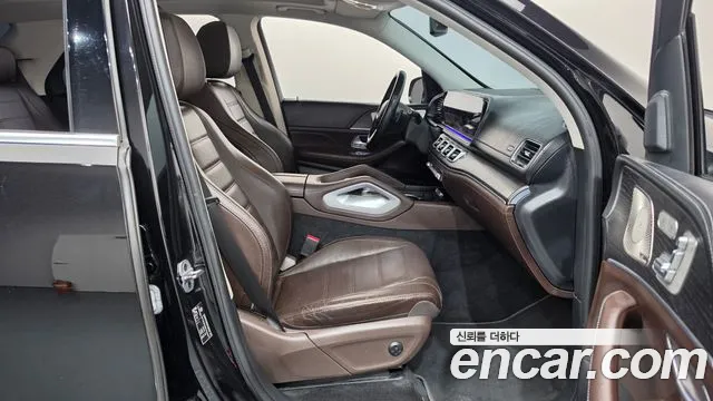 Mercedes-Benz GLE-Class — фото 11