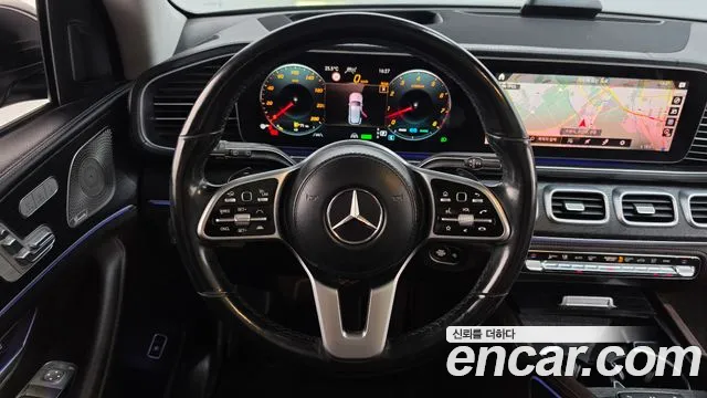 Mercedes-Benz GLE-Class — фото 13
