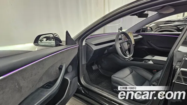 Tesla Model 3 — фото 10