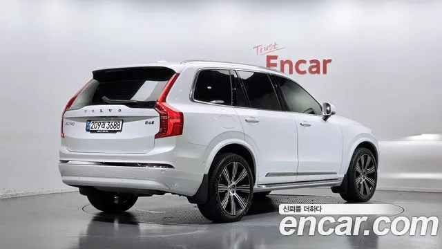 Volvo XC90 — фото 2