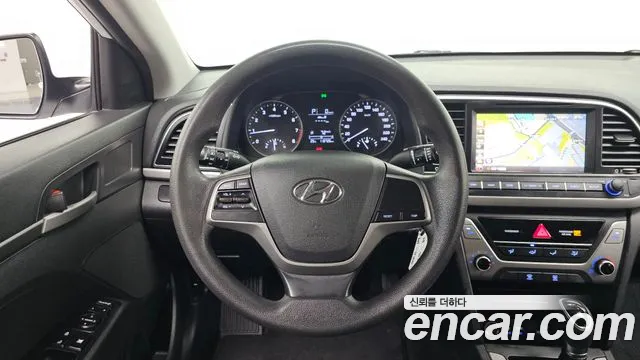 Hyundai Avante — фото 13