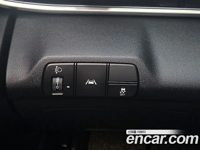 Hyundai Avante — фото 13