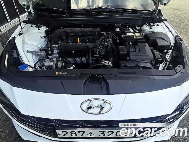 Hyundai Avante — фото 17