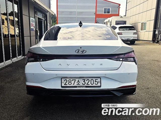 Hyundai Avante — фото 4