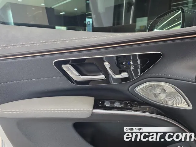 Mercedes-Benz EQS — фото 12