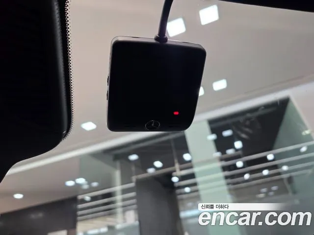 Mercedes-Benz EQS — фото 17