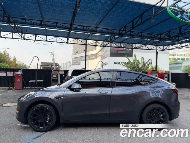 Tesla Model Y — фото 3