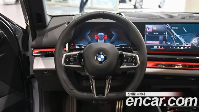 BMW 5-Series — фото 16