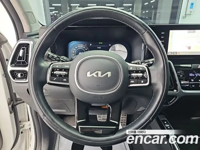 Kia Sorento — фото 9