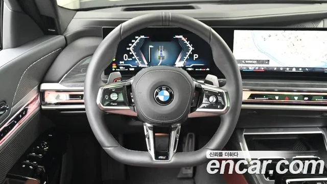 BMW 7-Series — фото 13