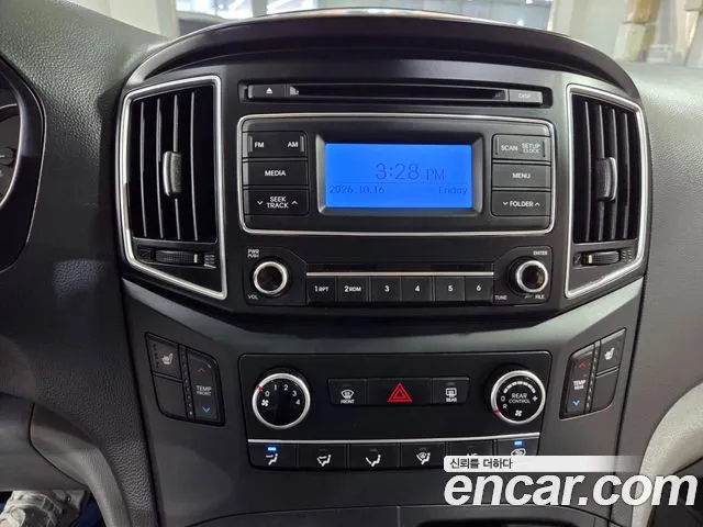 Hyundai Starex — фото 11
