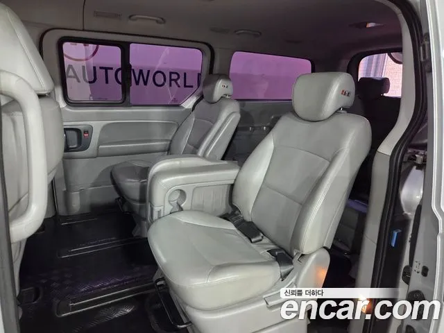 Hyundai Starex — фото 16