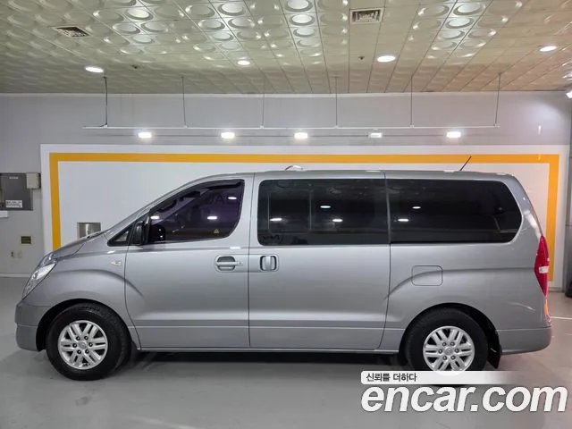 Hyundai Starex — фото 4