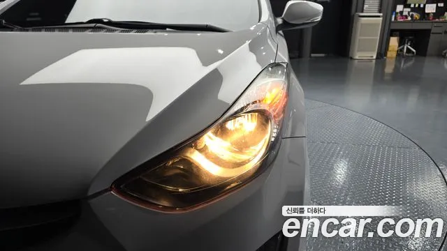 Hyundai Avante — фото 22