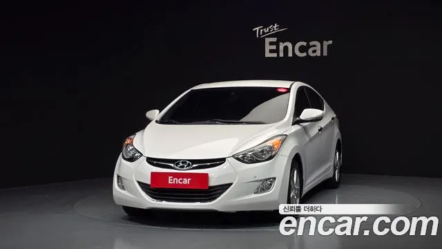 Hyundai Avante — фото 3