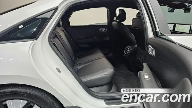 Hyundai Ioniq 6 — фото 11