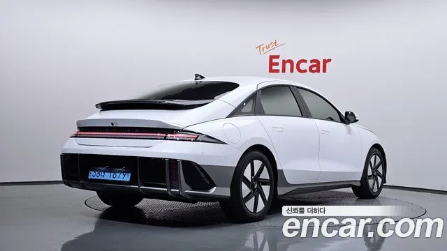 Hyundai Ioniq 6 — фото 2