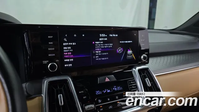Kia Sorento — фото 15