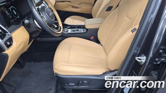 Kia Sorento — фото 17