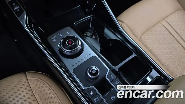 Kia Sorento — фото 8