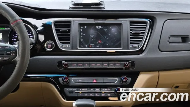 Kia Carnival — фото 13