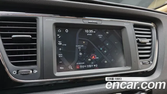 Kia Carnival — фото 14