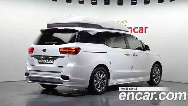 Kia Carnival — фото 2