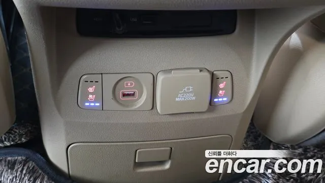 Kia Carnival — фото 28