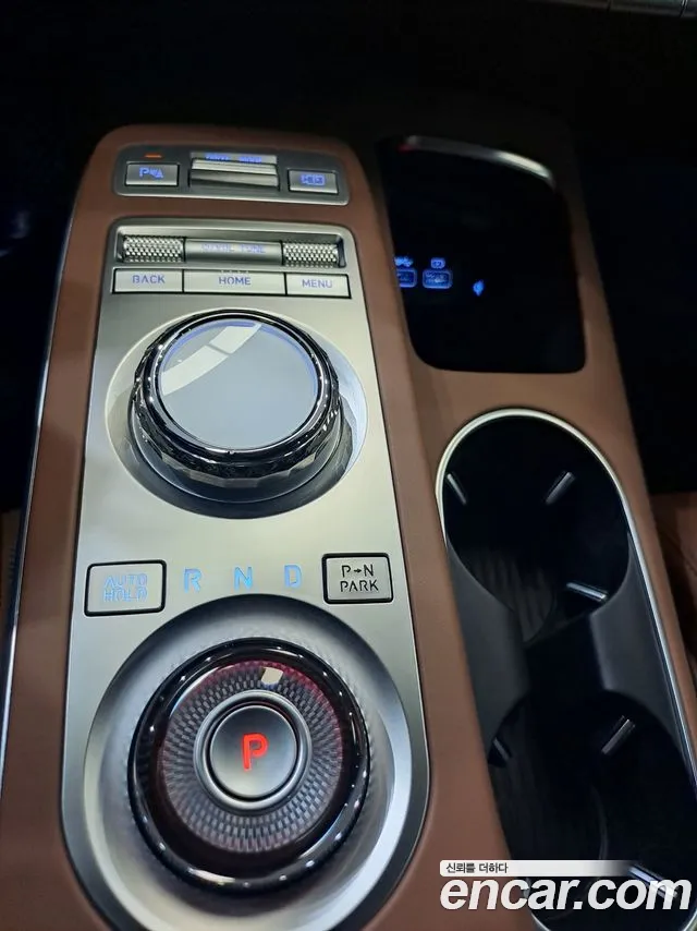 Genesis GV70 — фото 15