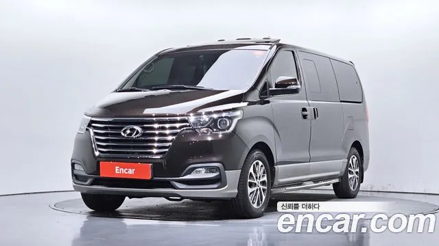Hyundai Starex — фото 1