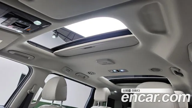 Kia Carnival — фото 18