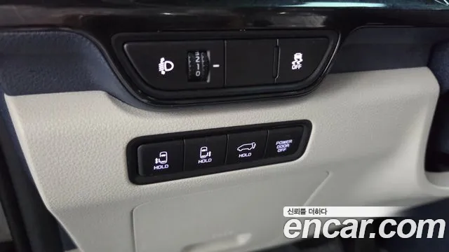 Kia Carnival — фото 29