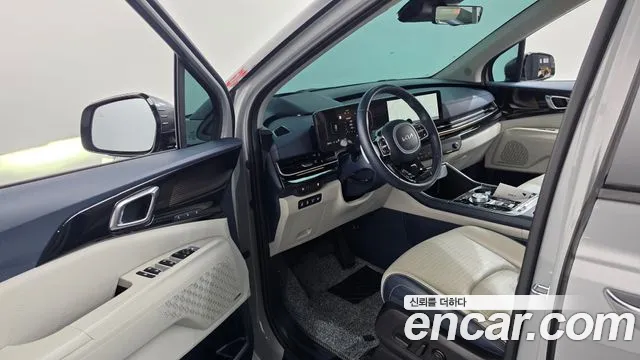 Kia Carnival — фото 10