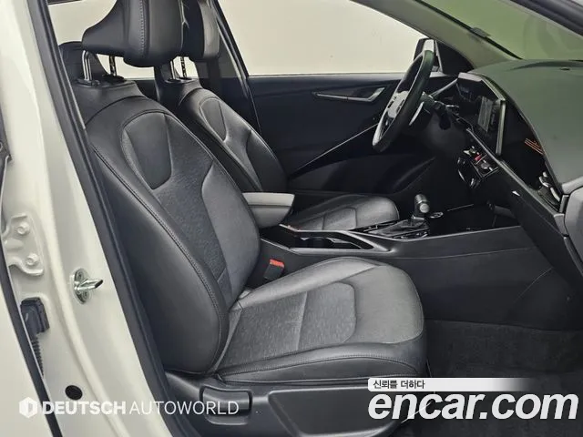 Kia Niro — фото 16