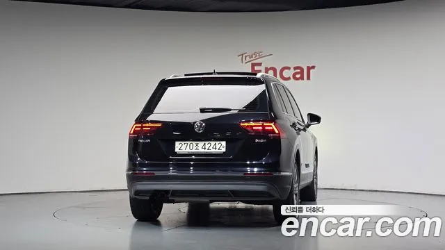 Volkswagen Tiguan — фото 3
